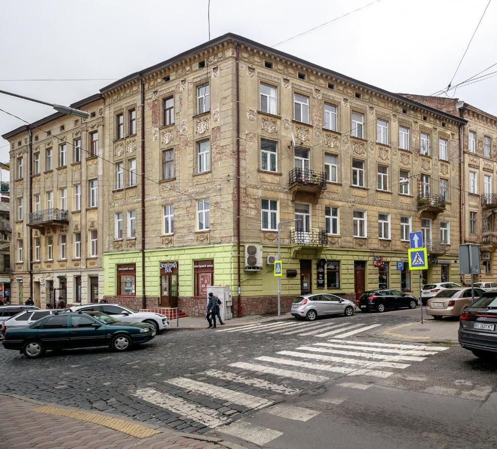 Golden Violin ! Apartments Lviv S מראה חיצוני תמונה