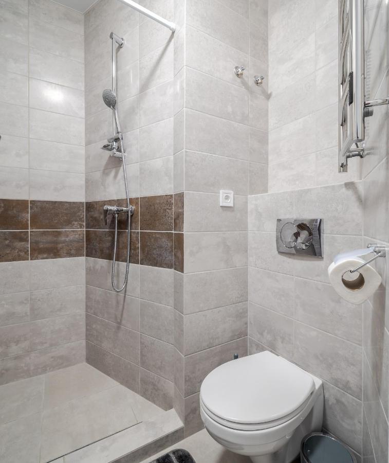 Golden Violin ! Apartments Lviv S מראה חיצוני תמונה