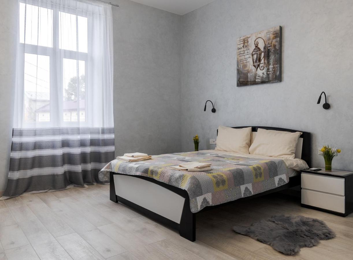 Golden Violin ! Apartments Lviv S מראה חיצוני תמונה