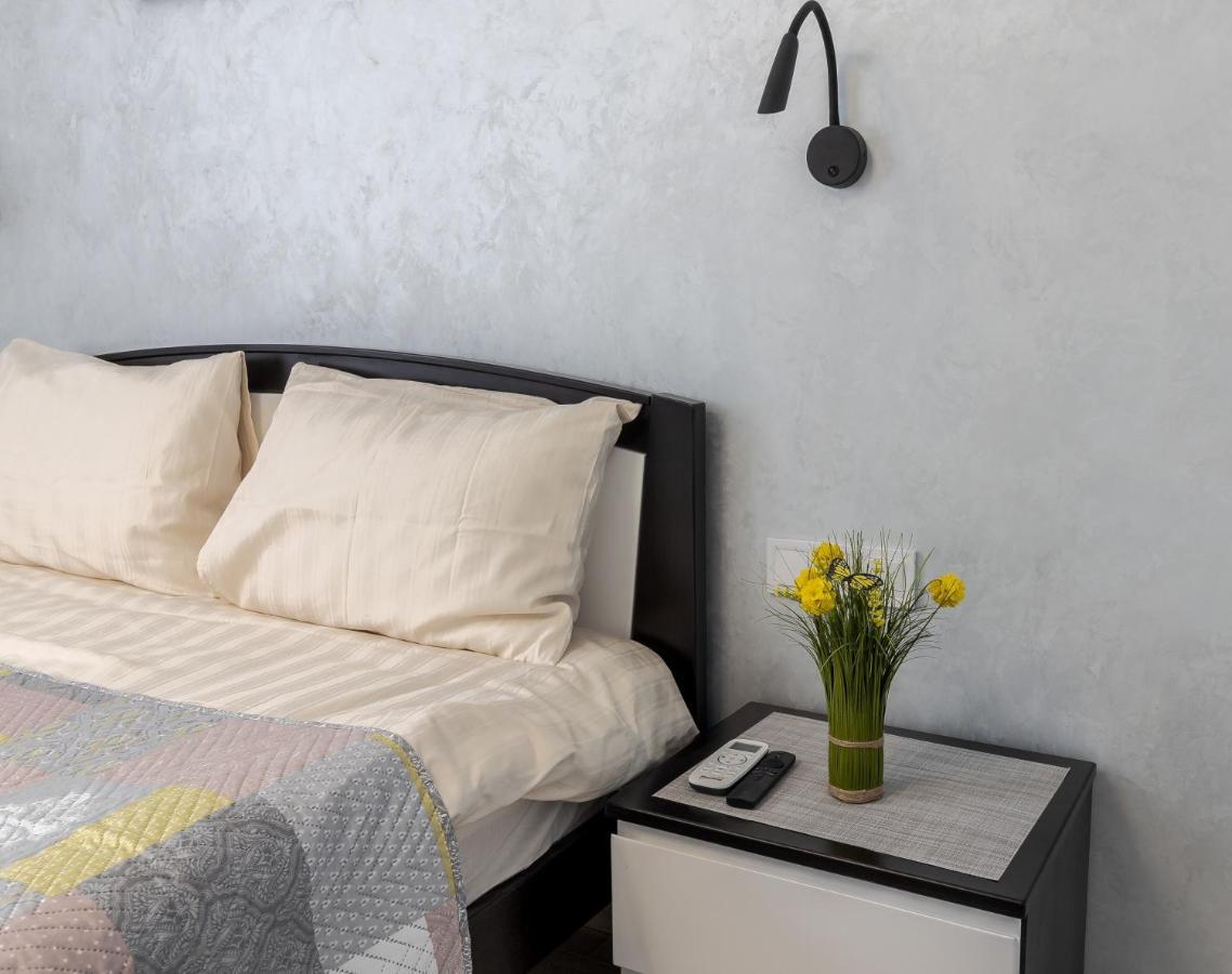 Golden Violin ! Apartments Lviv S מראה חיצוני תמונה